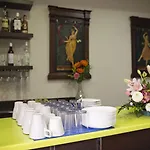 Отель De Faroles 2*