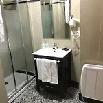 Отель De Faroles 2*